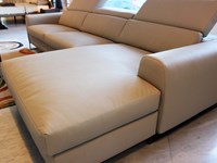 Colombini divano James con chaise lounge in promozione