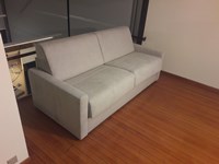 Divano letto Excò sofa con tessuto Alì a prezzo scontato