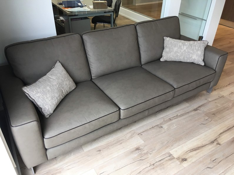 Divano 3 posti Le Comfort mod. RUSSEL