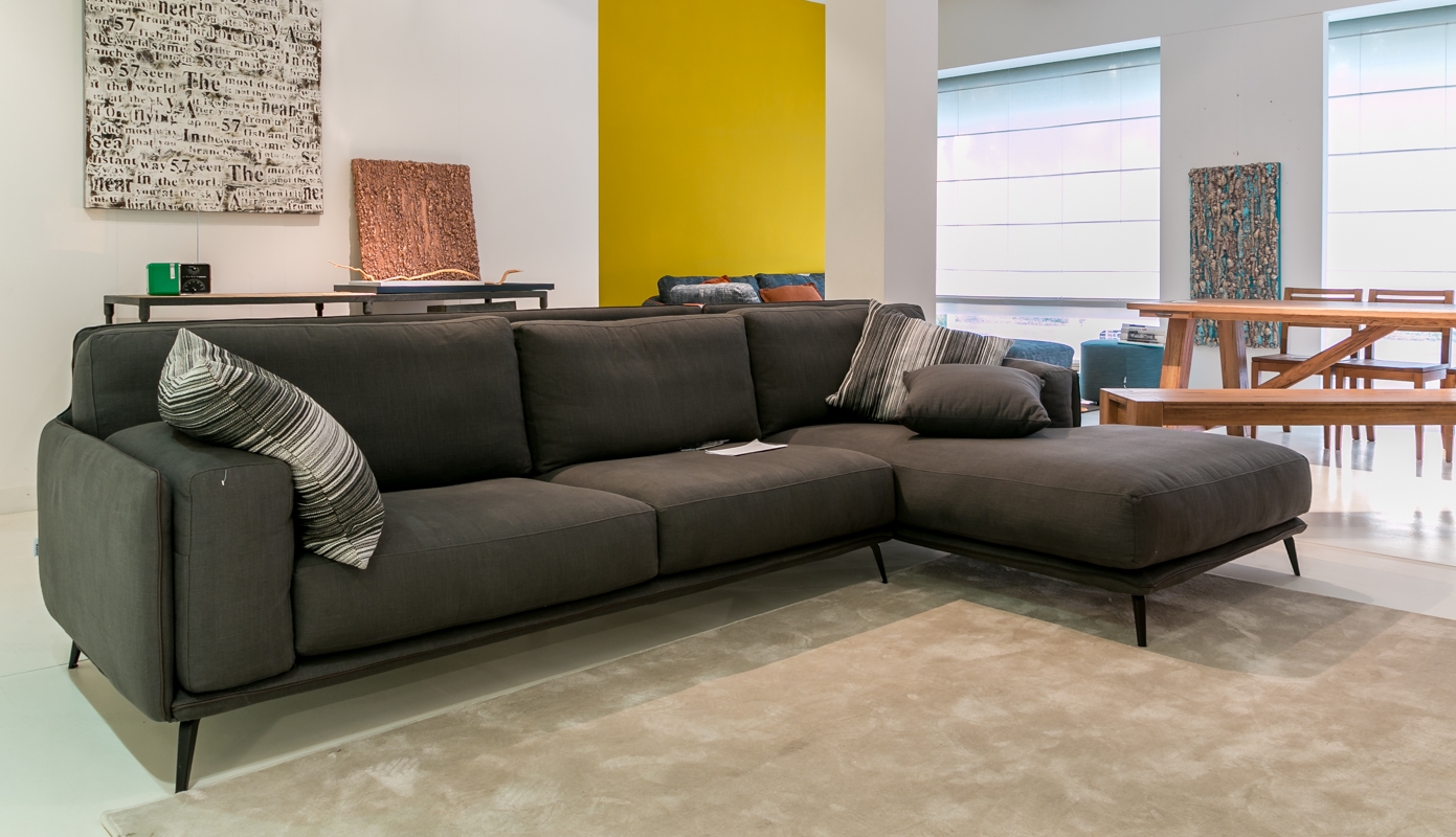 Divano ad angolo Ditrè Italia modello Kris scontato Divani a prezzi