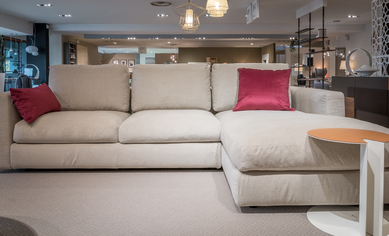 Divano con chaise longue Urban Ditrè Italia scontato del 35 Divani a