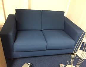 Divano in pelle Natuzzi King capitonnè scontato del 30% Divano in pelle Natuzzi King capitonnè scontato del 30%