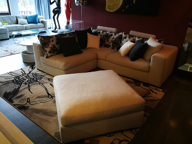 https://www.outletarredamento.it/img/divani/divano-frales-salotti-divano-city-divani-angolari-tessuto_N6_279286.jpg