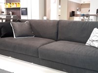 Divano Terminal by Flex Team in tessuto nero