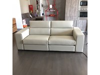 Divano Doimo Salotti in pelle con movimento relax