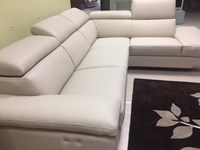 Nicoletti Home Divano Megan Divani con chaise longue Pelle