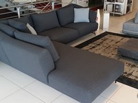 divani ditre italia in outlet a como