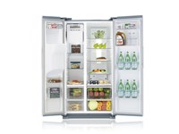 Samsung Elettrodomestico Frigorifero samsung side by side rs7567thcsl scontato del -36 %