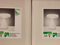 Illuminazione da Tavolo / Comodini ,Fabas Luce Modello Neutra 3386-34-102 in Metallo colore bianco , alimentazione a Led