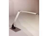 Fabas Luce, Lampade da tavolo di Design, modello Versilia in alluminio spazzolato - alimentazione a Led