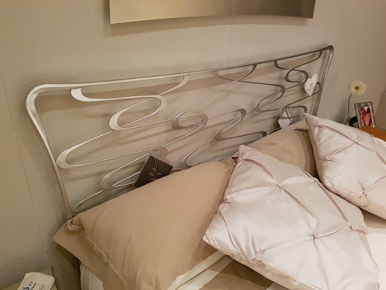 Letto classico con gambe Venice Ciacci a prezzo scontato