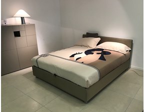 https://www.outletarredamento.it/img/letti/letto-contenitore-flou-notturno-esposizione-scontato_S1_273523.jpg