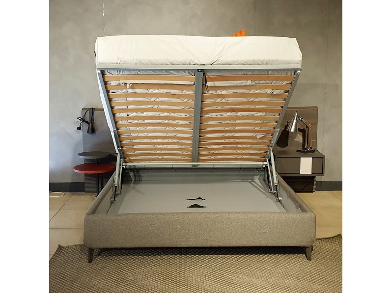 Letto Matrimoniale Con Contenitore Sommier Samoa A Prezzo Ribassato