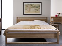 Letto matrimoniale Ethnicraft modello Light Frame