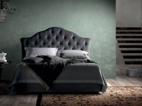 Letto matrimoniale imbottito con contenitore scontato del 16%