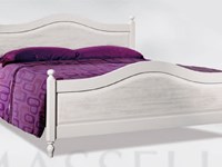 Letto matrimoniale in style schabby chic