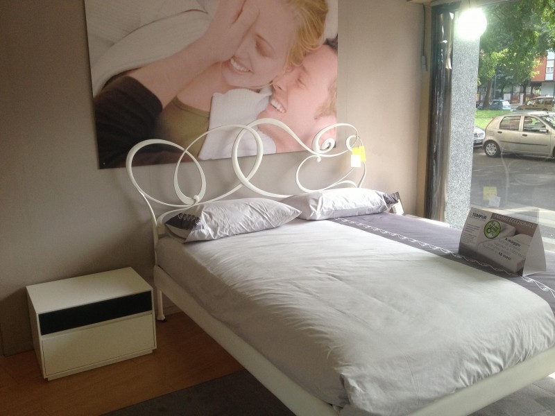 Letto solmet fly matrimoniale moderno ferro battuto letti a ... Letto matrimoniale ferro battuto con contenitore