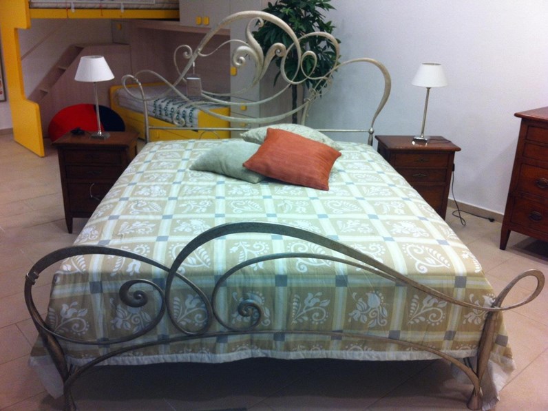 Letto Giusti Portos Perlage scontato del -52 % Letto Giusti Portos Perlage scontato del -52 %