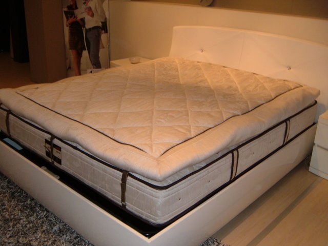 https://www.outletarredamento.it/img/materassi/prezzo-di-lancio-mod-marathon_O1.jpg