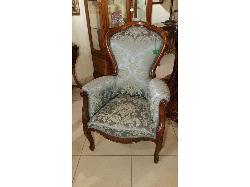 poltroncina alla Voltaire legno con imbottitura scontata del 30% poltroncina alla Voltaire legno con imbottitura scontata del 30%