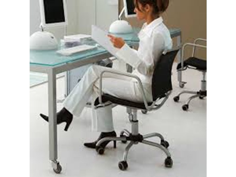 Sedia Air race Calligaris con uno sconto del 54% Sedia Air race Calligaris con uno sconto del 54%