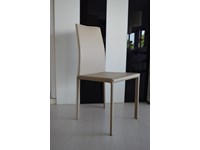 Sedia Asolo Alta in cuoio scontata del 30%