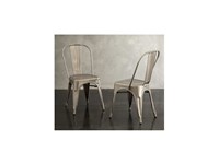 sedia in metallo disponibile in bianco anticato e brunito