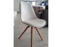 Sedia Lars