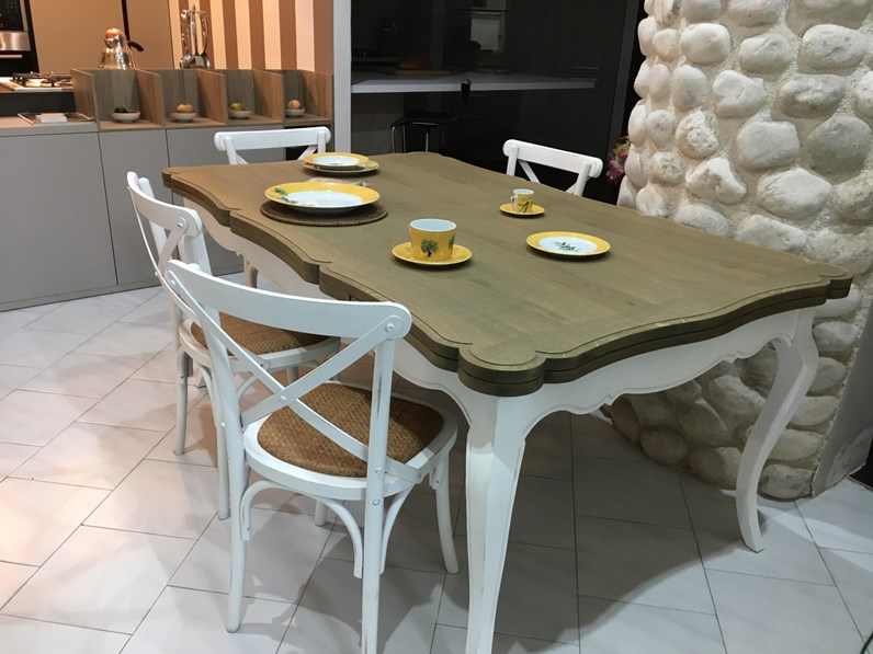 Sedia senza braccioli da cucina di Dialma brown a prezzo scontato Sedia senza braccioli da cucina di Dialma brown a prezzo scontato