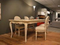 Sedie modello Luigi XVI in legno massello di Produzione Artigianale rivestite in lino. offerta Outlet Mobilgross. Scontate del -42%