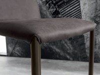 Sgabello Mod. Drop scontato del 39%