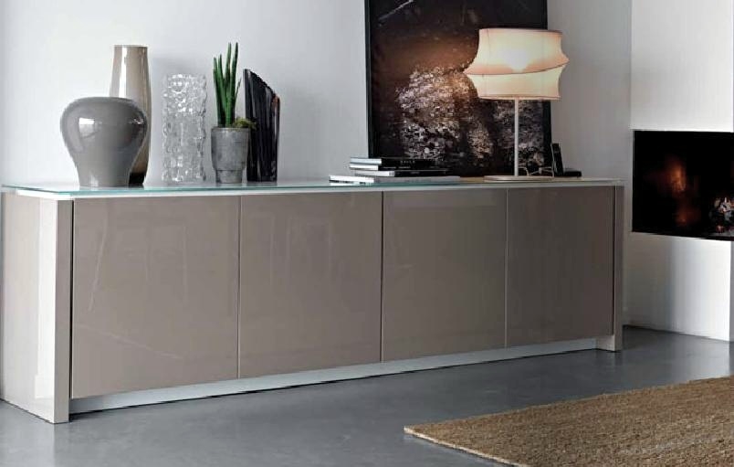 Credenza calligaris laccato lucido offerta soggiorni a prezzi ... Credenze laccate bianco