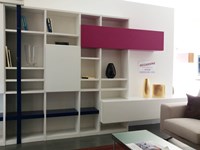 Libreria moderna in legno bianco