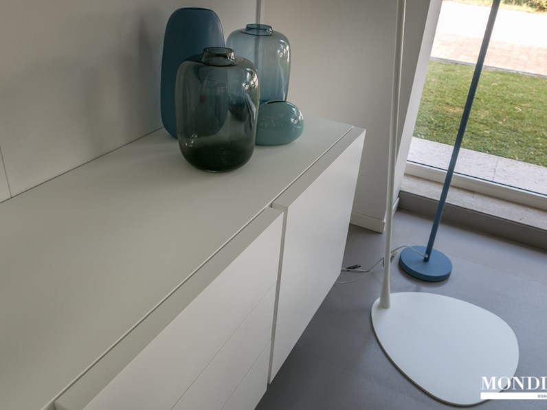 credenza moderna di Calligaris modello Sipario scontata del 20
