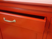 Madia in legno laccata a mano