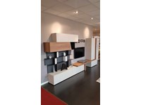 outlet soggiorno in cemento e legno
