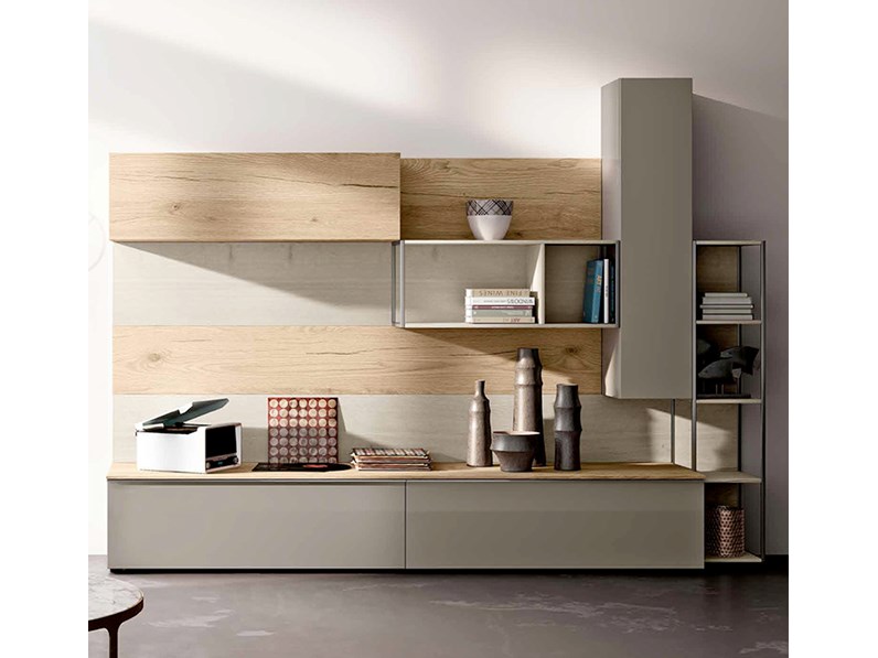 Parete attrezza, per soggiorno, con boiserie. Nuova, scontata Parete attrezza, per soggiorno, con boiserie. Nuova, scontata