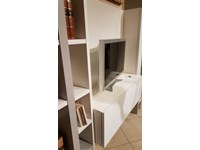parete attrezzata Robur con porta tv scontata del 50%