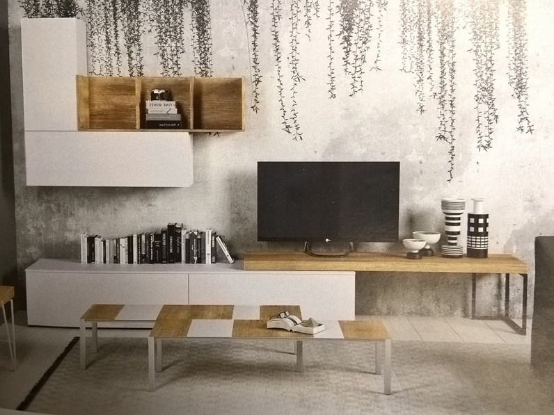 Parete attrezzata di tomasella in laminato materico in offerta outlet Parete attrezzata offerta