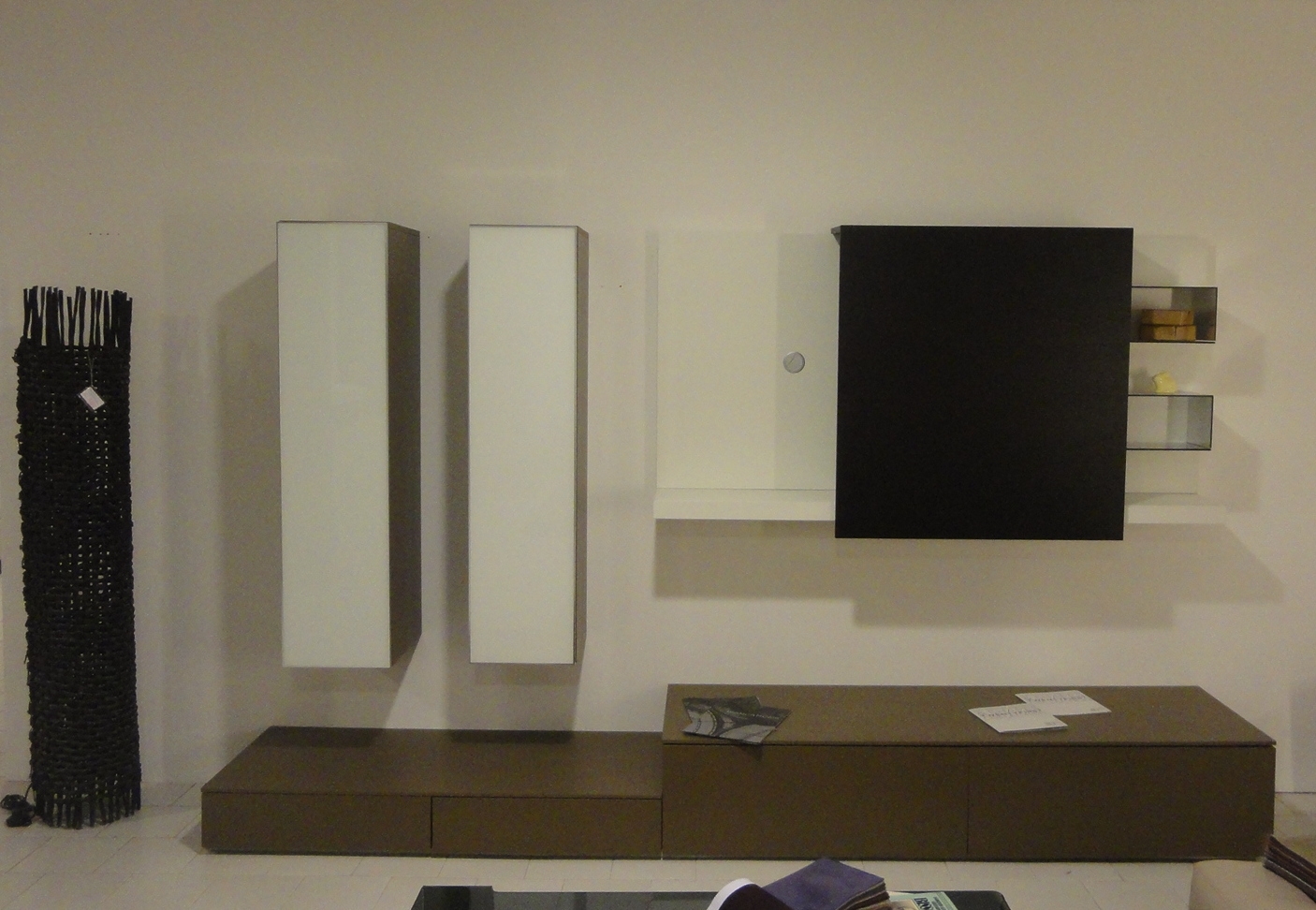 Porta tv pianca spazio box scontato del 50 % soggiorni a prezzi ...