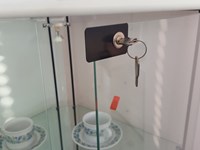 Primula Vetrinetta angolare scontato del -43 % a Biella vicino a Torino e Milano
