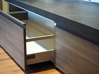 mobile soggiorno moderno in legno e bambu in offerta