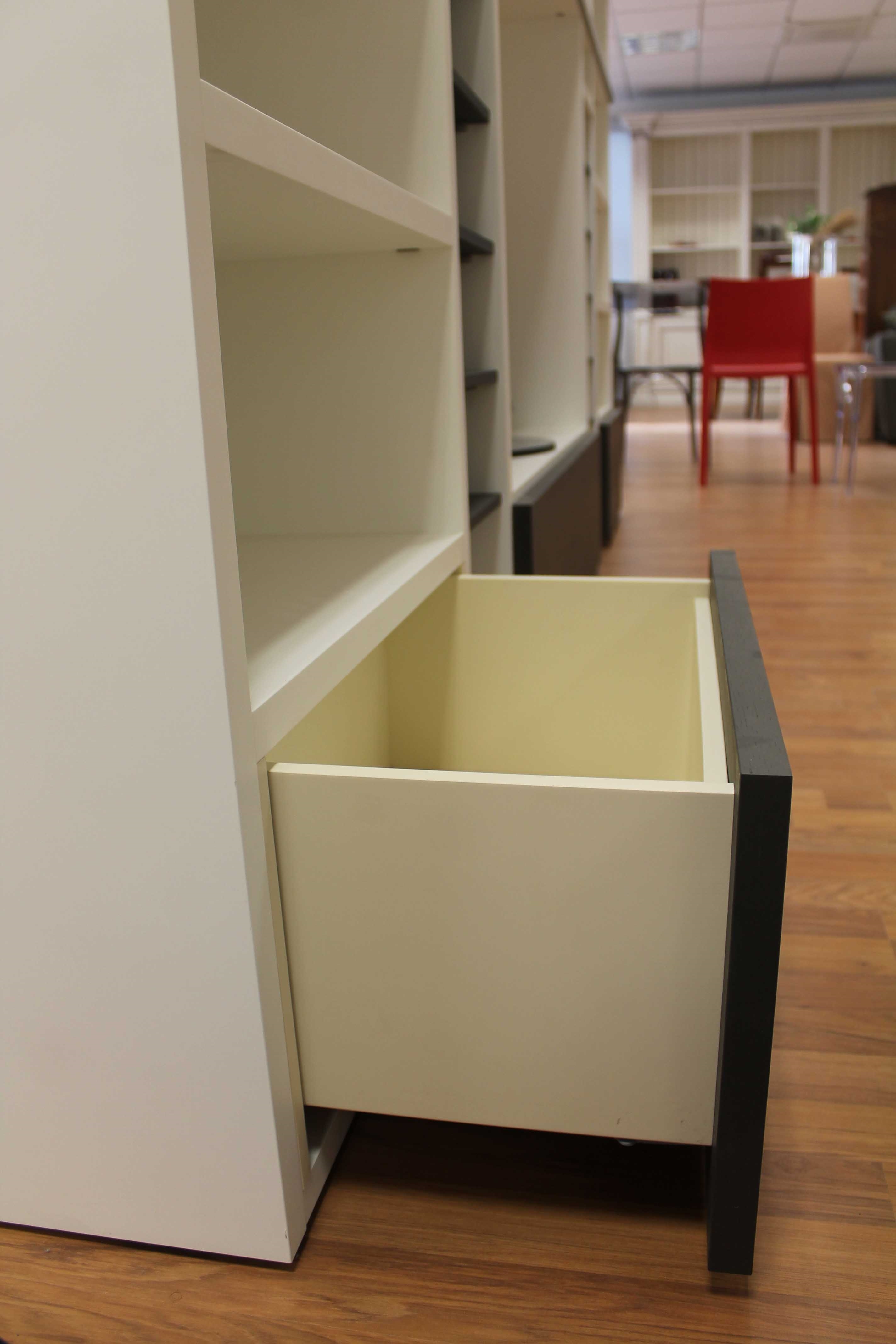 Soggiorno linea gianser orizzonte laccato opaco librerie moderno ... Scaletta scorrevole per libreria