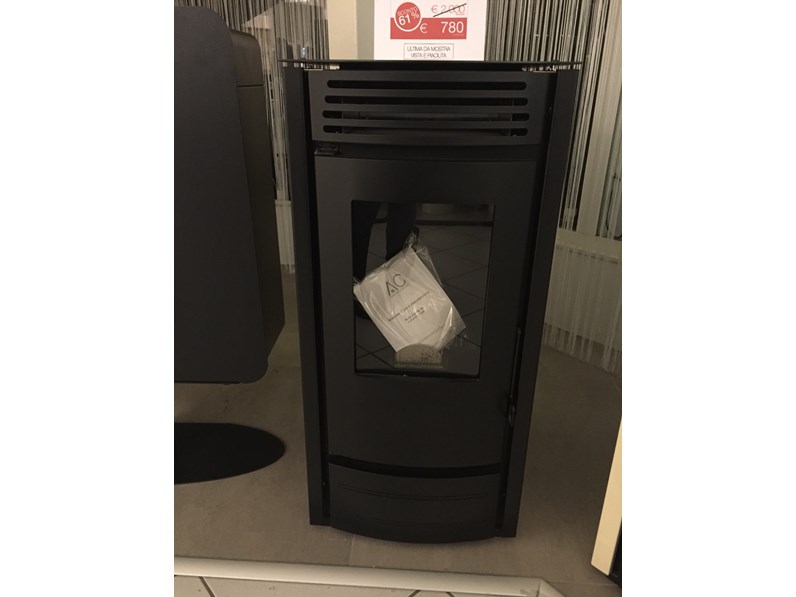 Ambiente e calore Stufa modello Zingara eco13 8kw scontato del -61 % Ambiente e calore Stufa modello Zingara eco13 8kw scontato del -61 %