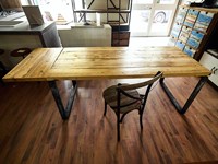 tavolo industrial outlet in offerta ultimo pezzo da cm 180 x 80 allungabile con una o due prolunghe da cm 40