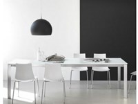 Tavolo Connubia modello Eminence CB/4724-W 130 A. Tavolo allungabile in legno e metallo disponibile in varie finiture.