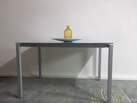 Tavolo della Bonaldo EUGENIO Ripiano in Cristallo allungabile scontato del -65% le 120x80xH.75 cm