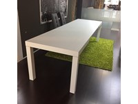tavolo moderno rettangolare in offerta