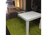 tavolo rettangolare moderno in legno