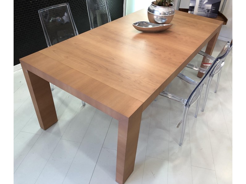 Tavolo Halifax modello Dante in legno ciliegio Tavolo Halifax modello Dante in legno ciliegio